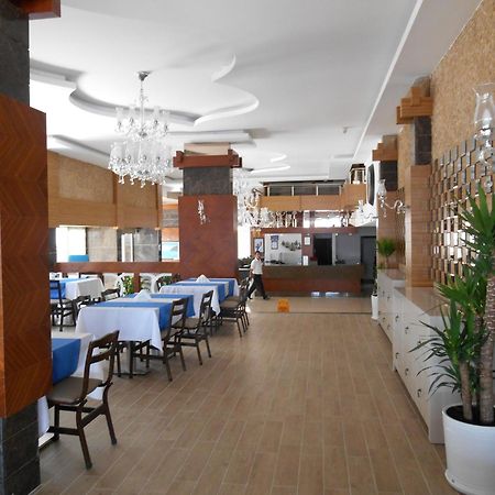 אלאניה Parador Beach Hotel מראה חיצוני תמונה